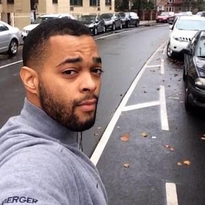 Meet your Posher, Carlos